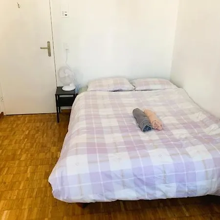 City Center Apartments In Zurich Downtown With Balcony Bad Mull Jak *