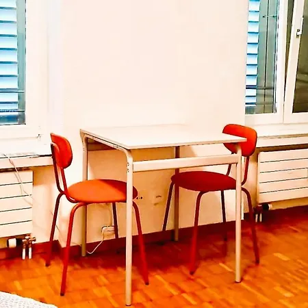 City Center Apartments In Zurich Downtown With Balcony Bad Mull Jak Apartment